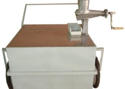 Extracteur manuel de jus sur chariot